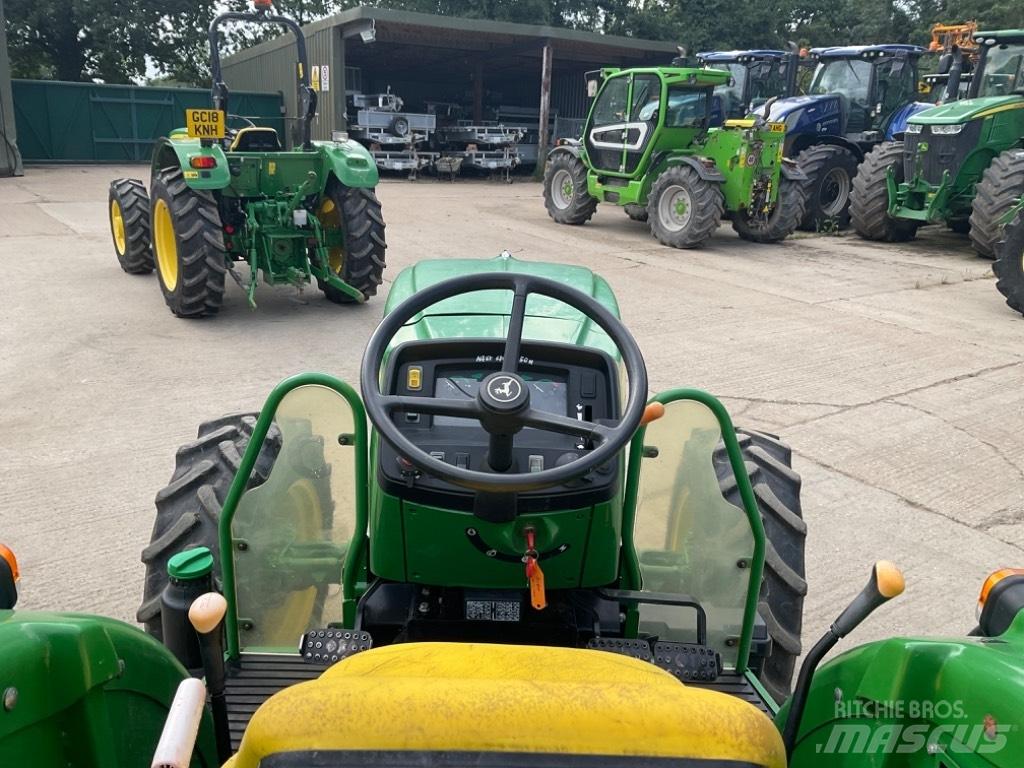 John Deere 5050E Trattori