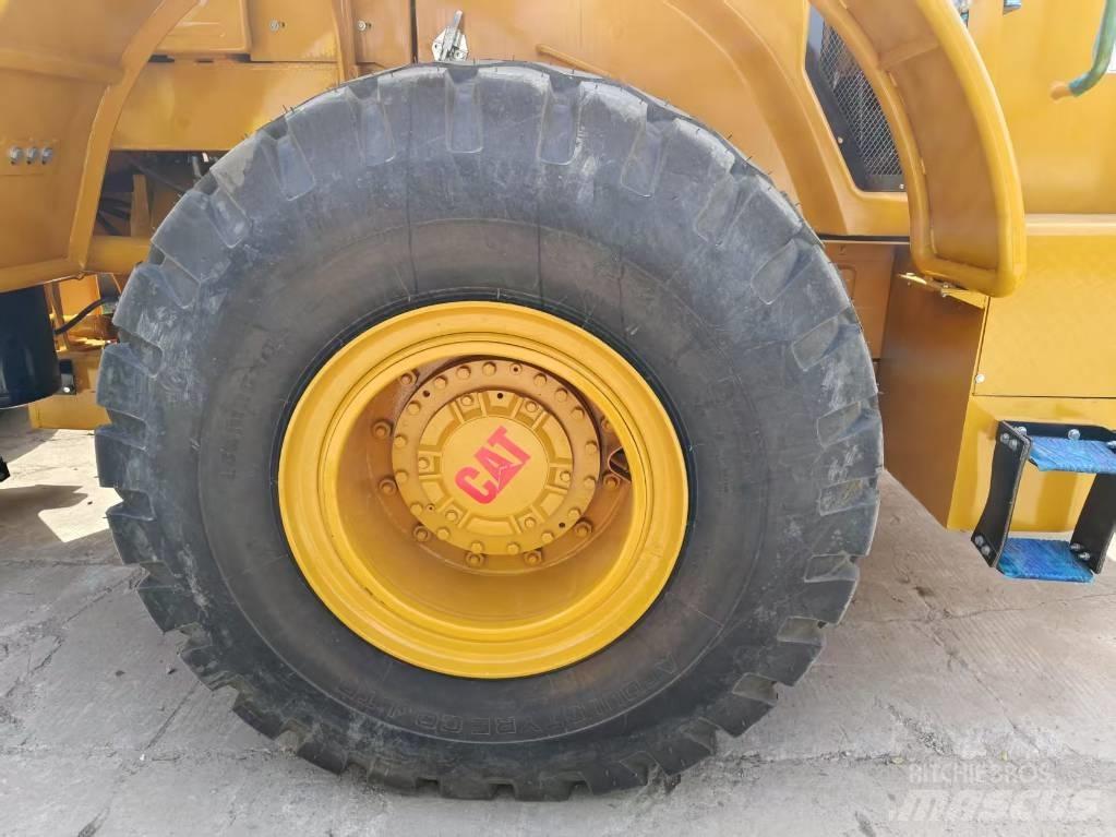 CAT 950 GC Pale gommate
