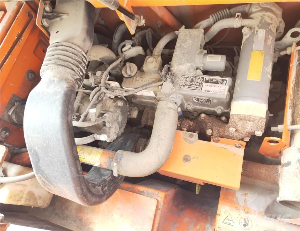 Hitachi ZX75US-3 Escavatori medi 7t - 12t
