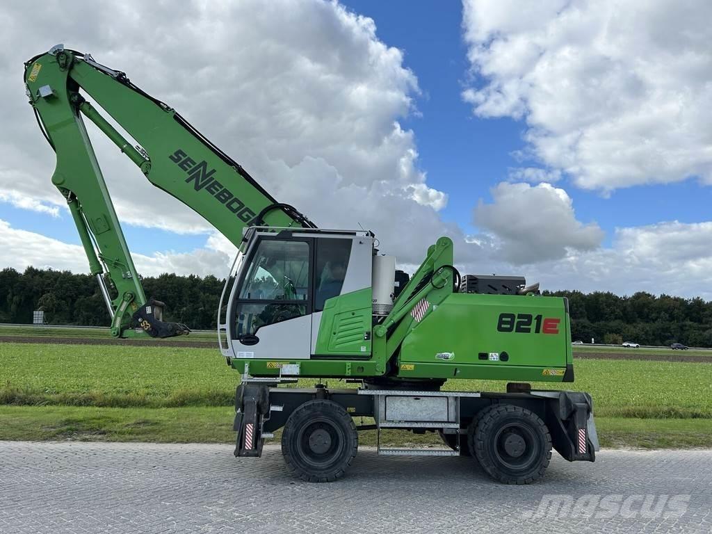 Sennebogen 821MET5 Movimentazione rifiuti
