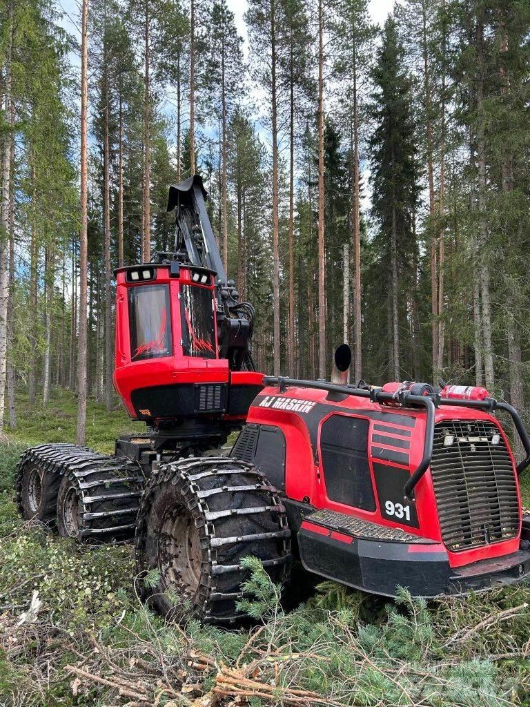 Komatsu 931 Abbattitrici, Disboscatrici