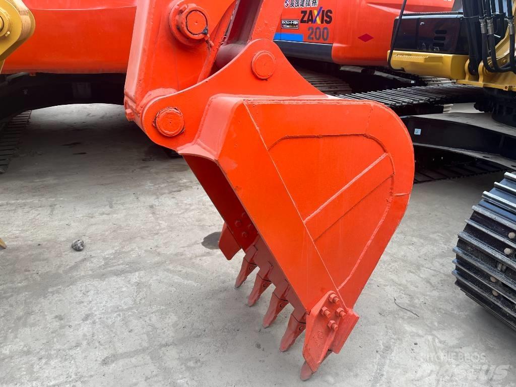 Hitachi 130 Escavatori cingolati