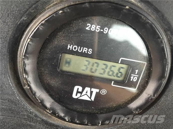 CAT 966 H Pale gommate