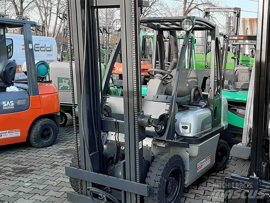 Nissan Y1D2A25Q Carrelli elevatori diesel