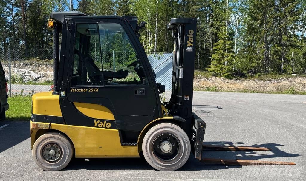 Yale GDP 25 VX Carrelli elevatori diesel