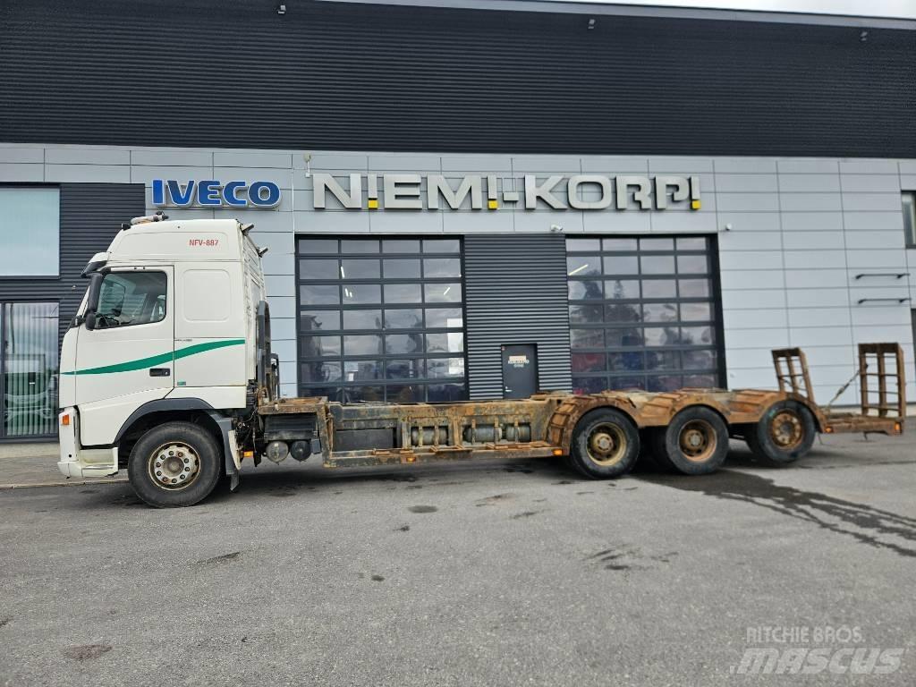 Volvo FH12 8x4 Camion per il trasporto di macchine forestali