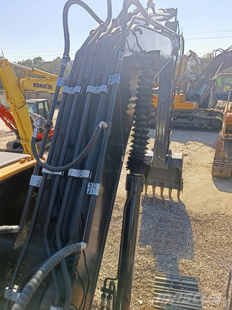 Hyundai 220LC-9s Escavatori cingolati