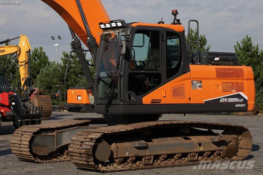 Doosan DX 225 LC-7 Escavatori cingolati