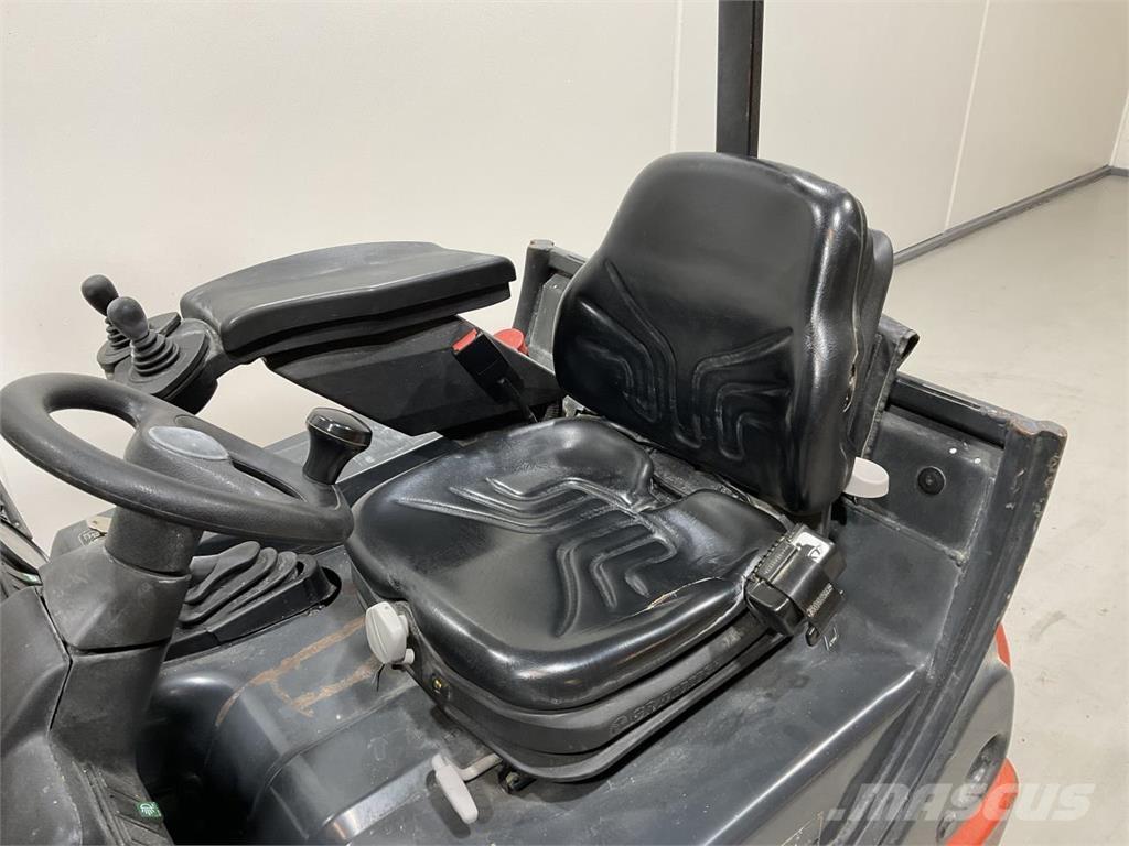 Linde E16C-02 Carrelli elevatori elettrici