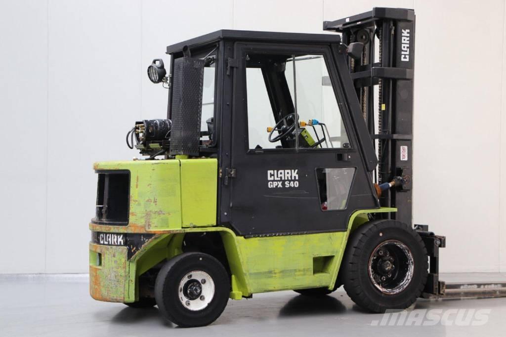 Clark GPX 40 Carrelli elevatori GPL