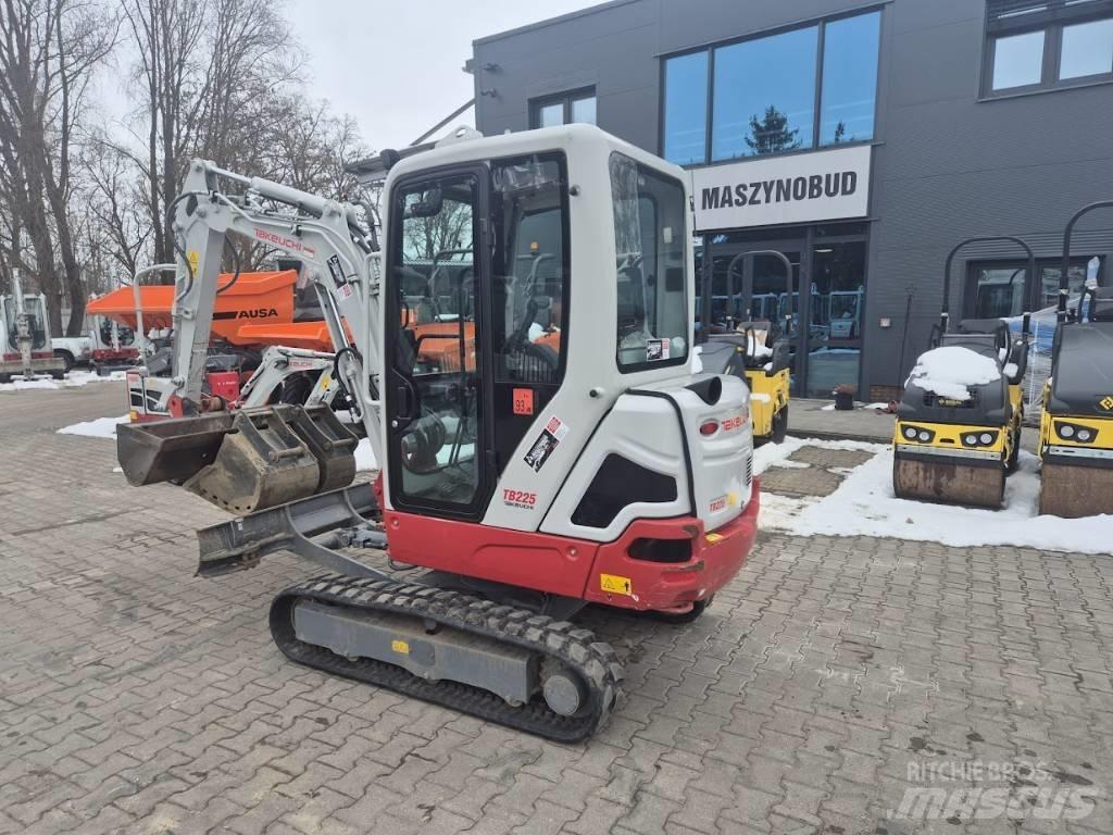 Takeuchi TB 225 Miniescavatori