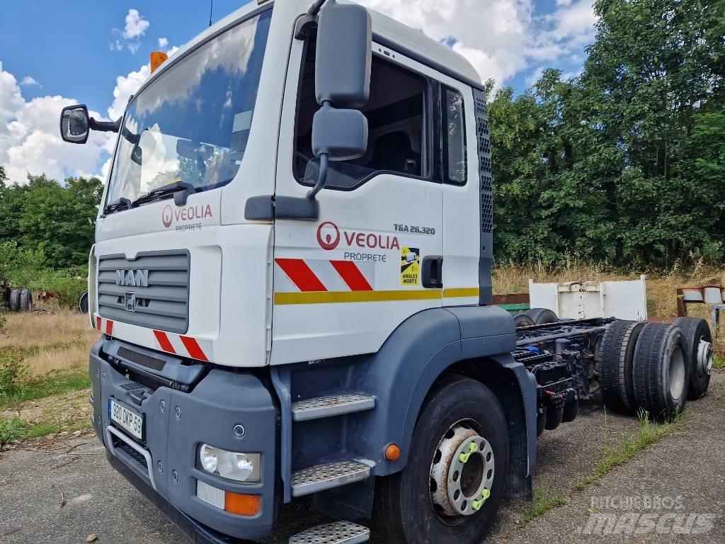 MAN 324.26 Autocabinati