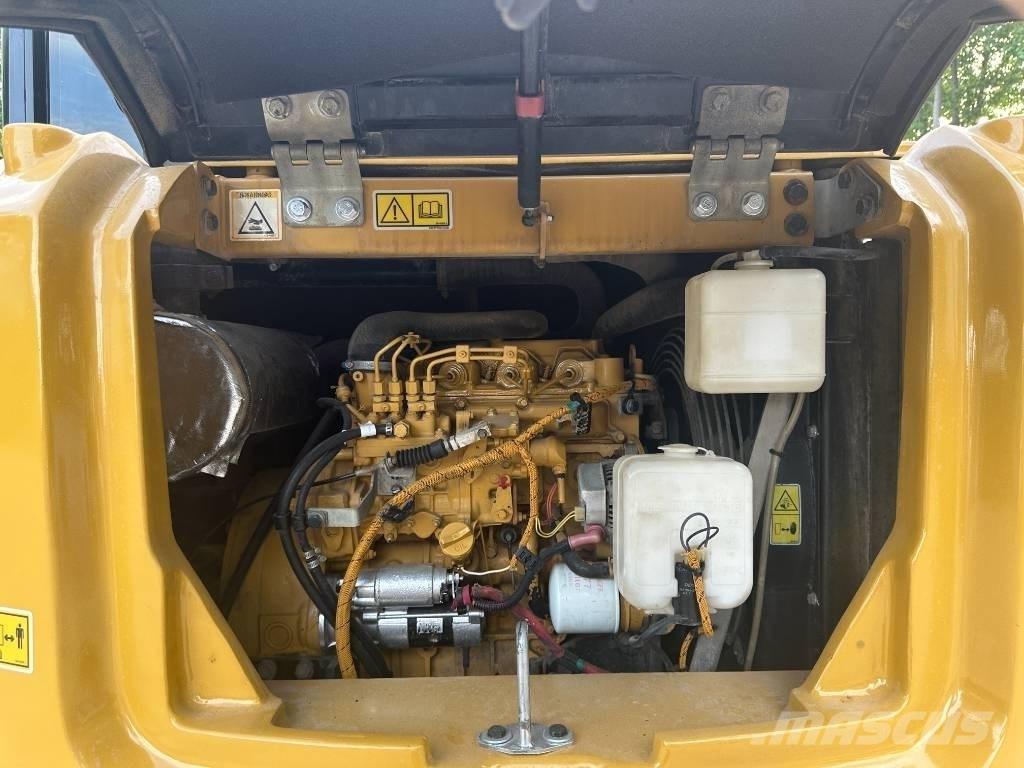 CAT 307E2 Escavatori cingolati