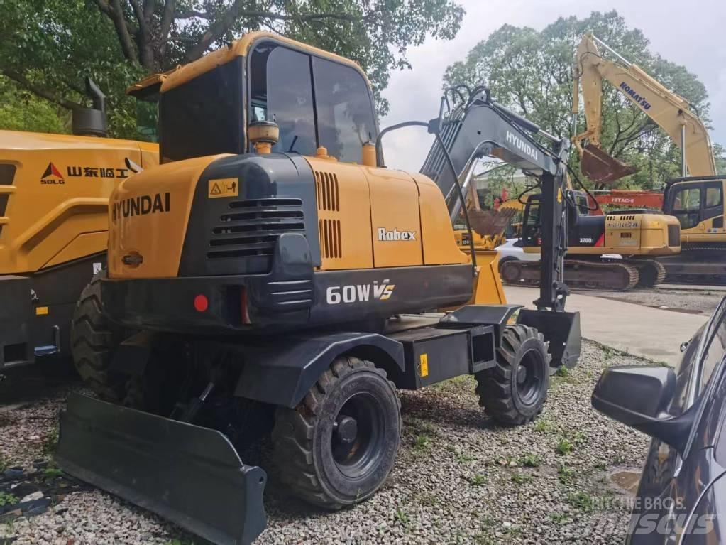 Hyundai Robex 60 W Escavatori gommati