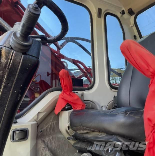 Doosan DX150W Escavatori gommati