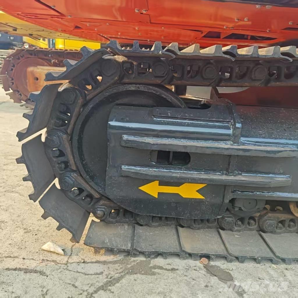 Doosan DX 300 LC Escavatori cingolati