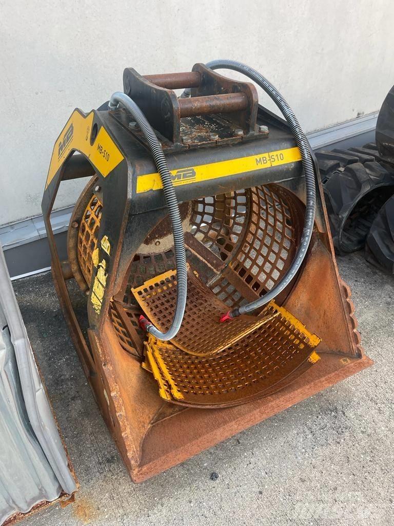 MB Crusher S 10 Vagli vibranti