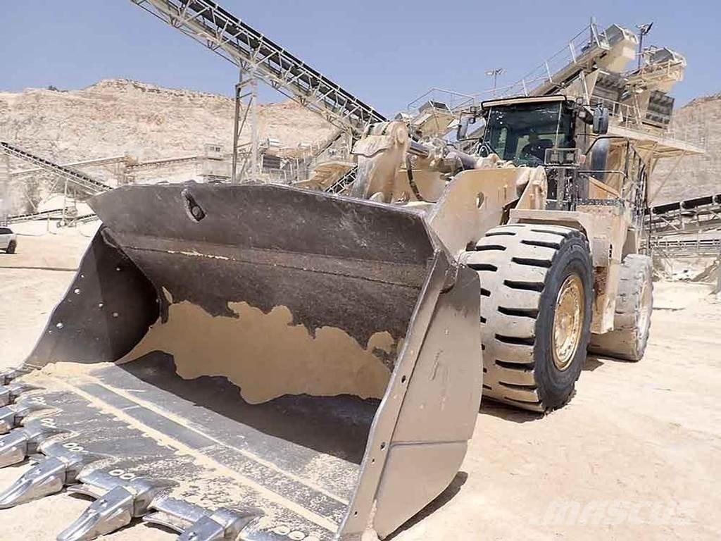 CAT 988K Pale gommate