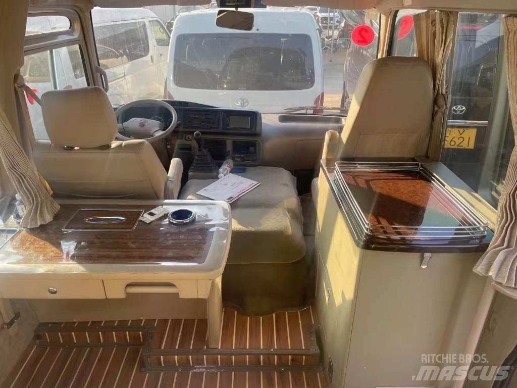 Toyota Coaster Autobus interurbani