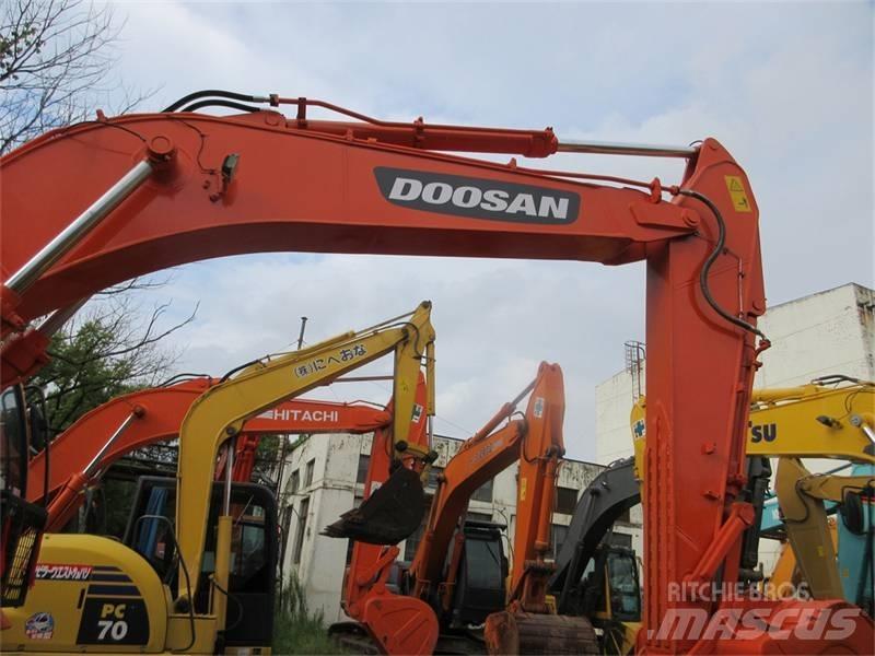 Doosan DX 300 LC Escavatori cingolati