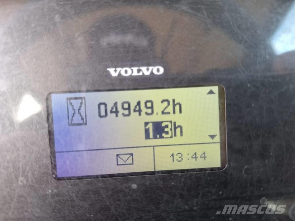 Volvo L35G Pale gommate