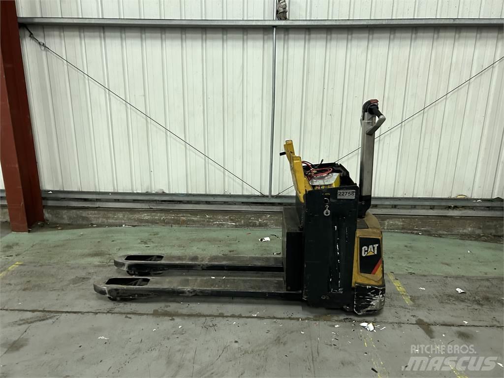 CAT NPP20N2 Transpallet manuale
