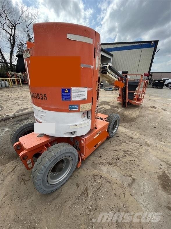 JLG E 300 AJP Piattaforme a pantografo