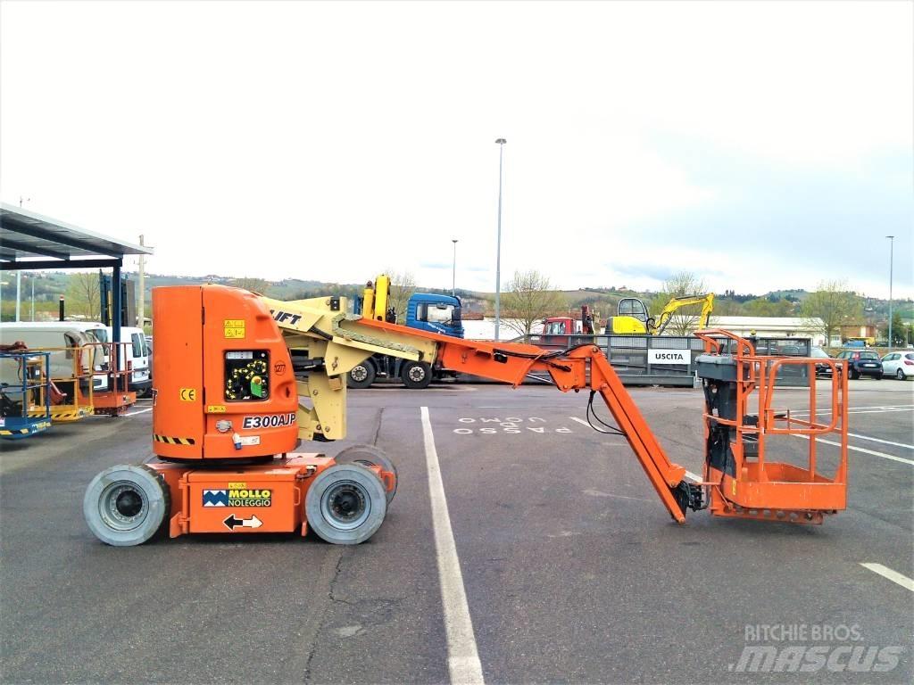 JLG E 300 AJP Piattaforme a braccio articolato