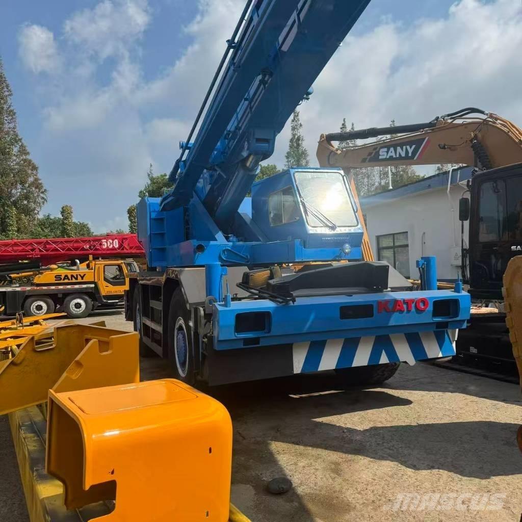 Kato KR 500-3 Gru per terreni difficili