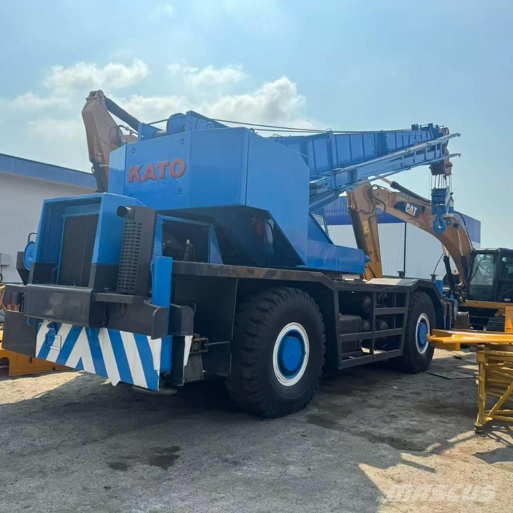 Kato KR 500-3 Gru per terreni difficili
