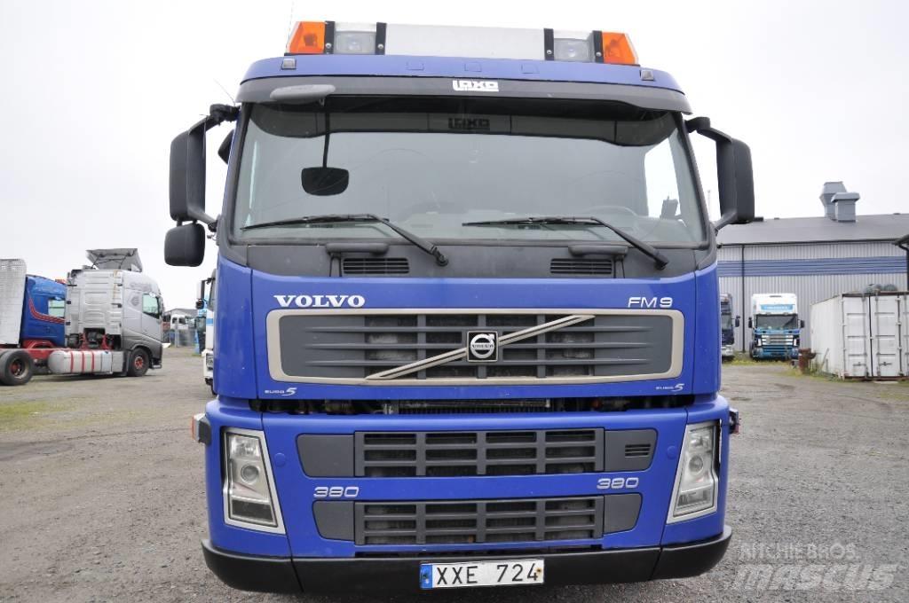 Volvo FM-380 6*2 Camion con cassone scarrabile