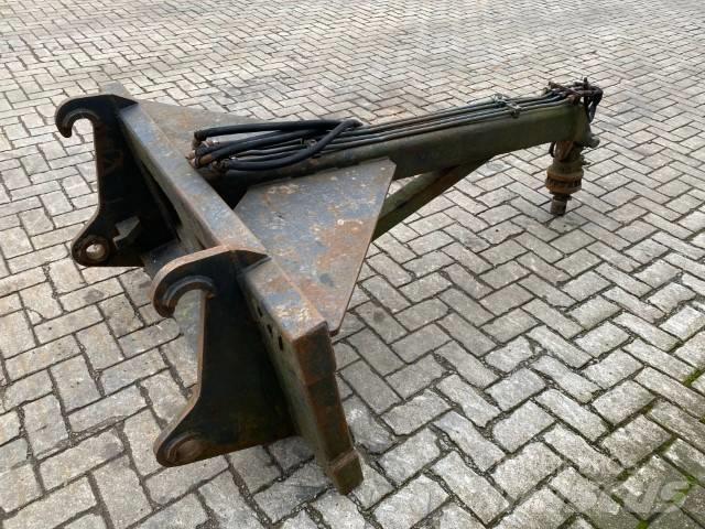Ahlmann jip Pale gommate