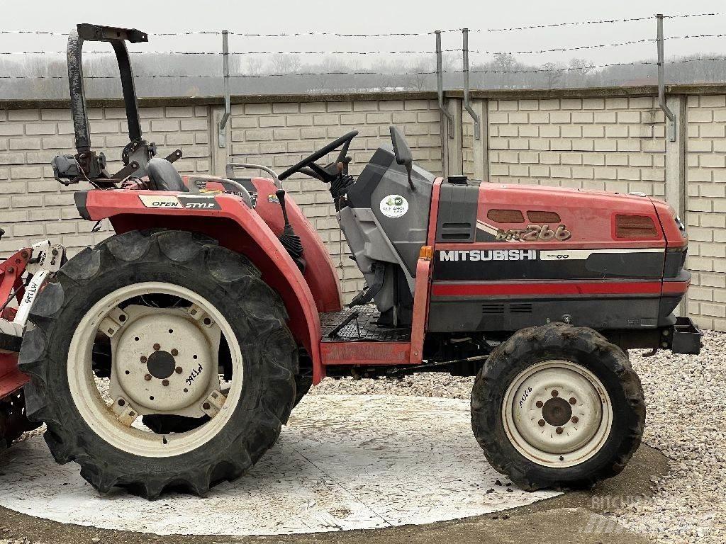 Mitsubishi MT266 Trattori