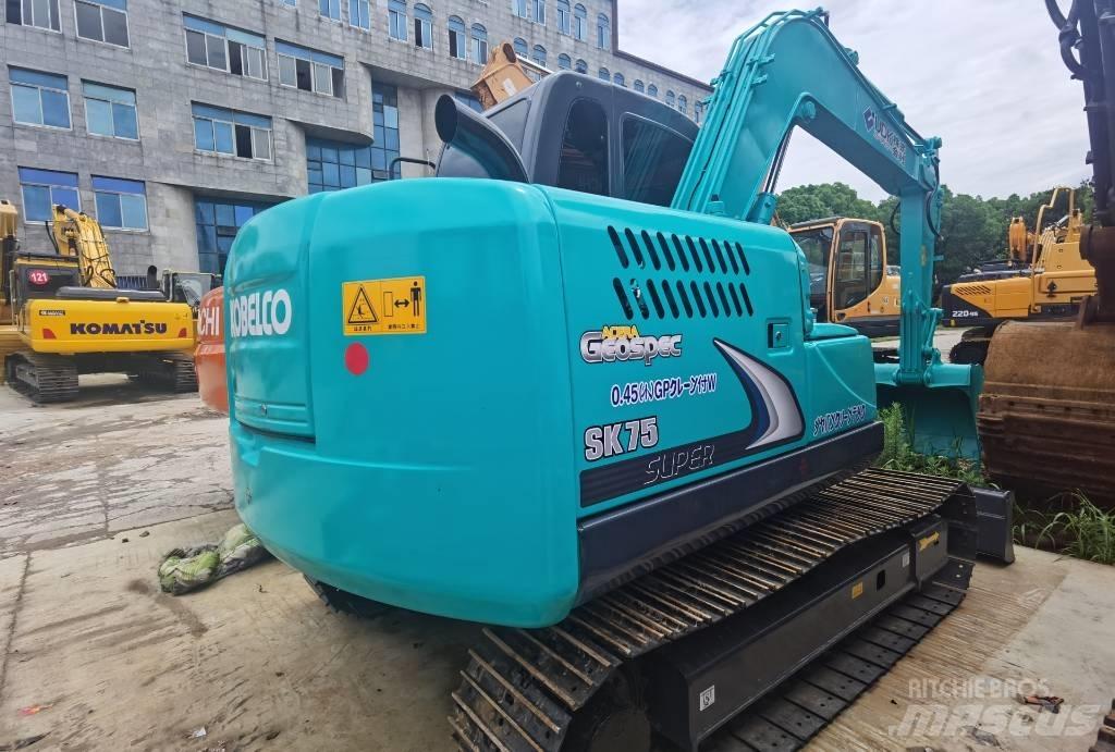 Kobelco SK 75 Escavatori medi 7t - 12t