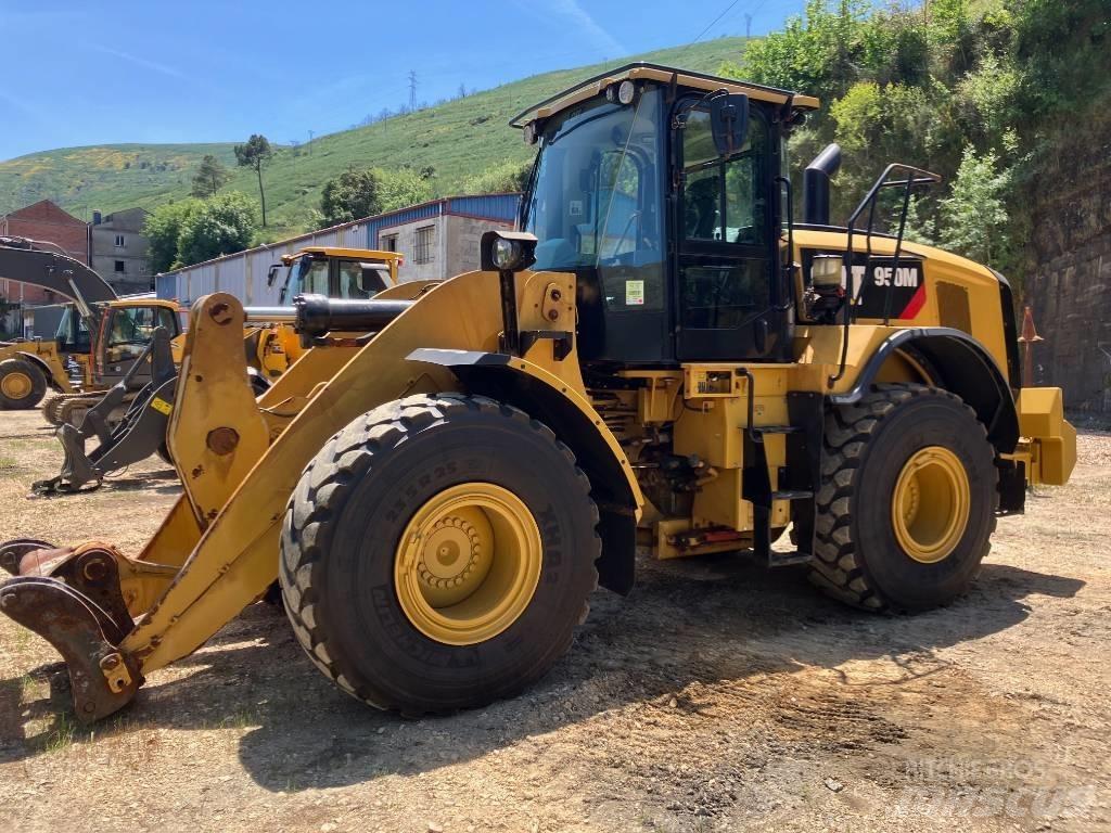 CAT 950 M Pale gommate
