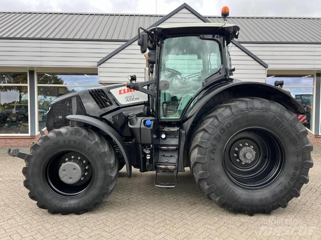 CLAAS Axion 830 Trattori