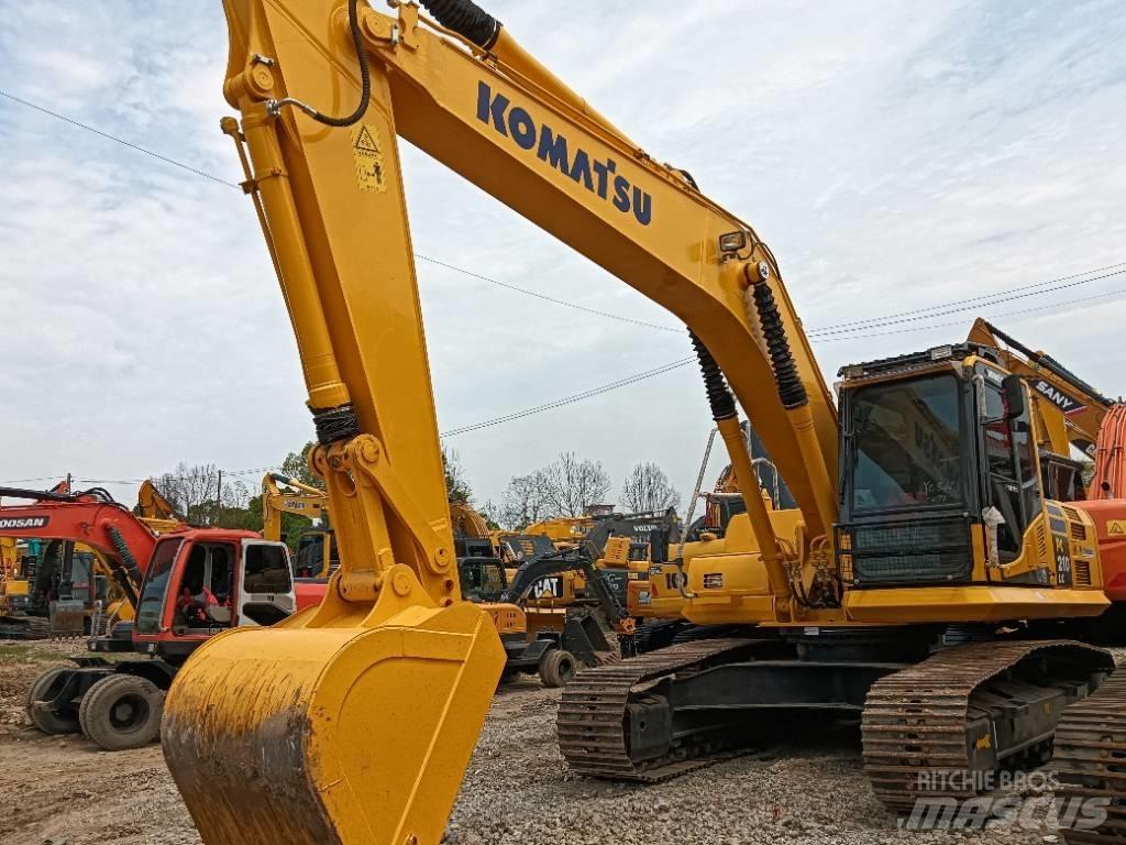 Komatsu PC 210LC Escavatori cingolati