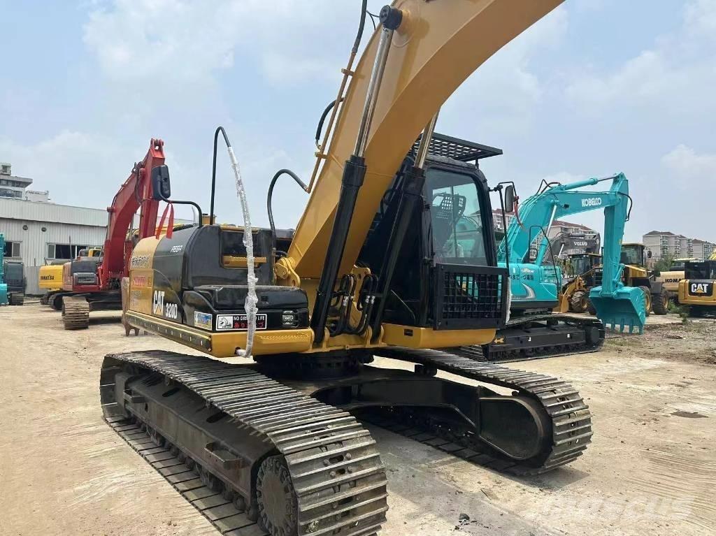 CAT 320 D Escavatori cingolati