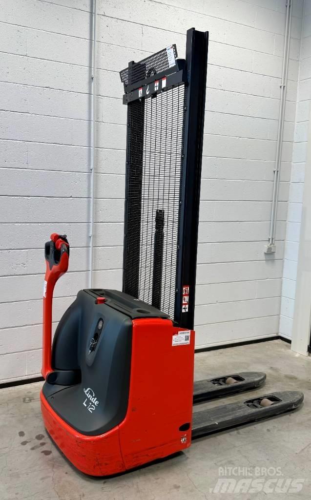 Linde L12i/1172 Transpallet uomo a terra