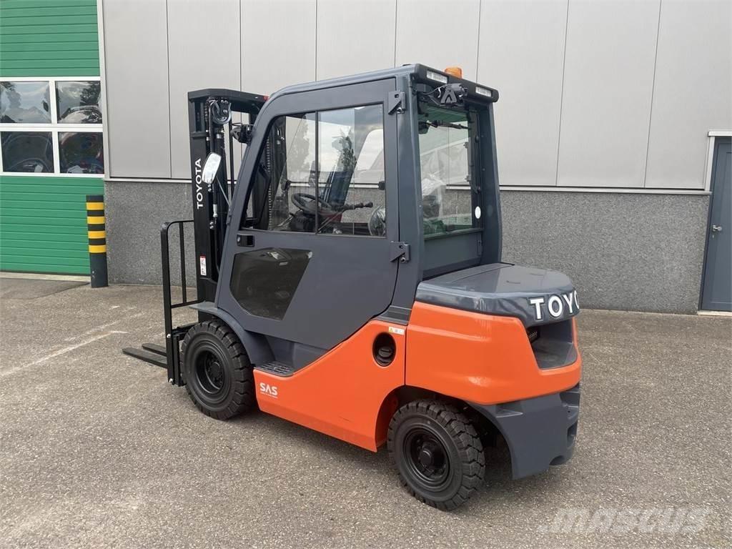 Toyota 52-8FDF25 Carrelli elevatori diesel