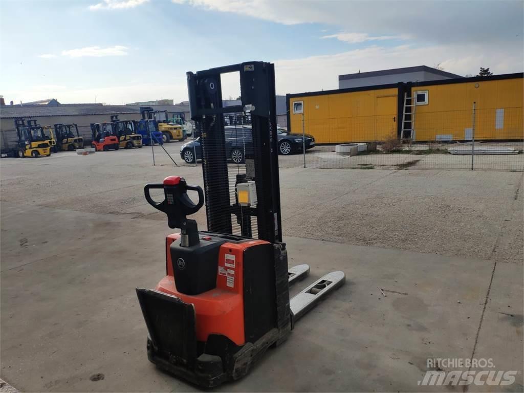 BT SWE120 Transpallet uomo a terra