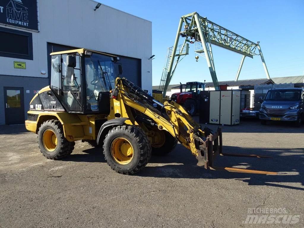 CAT 908 Pale gommate