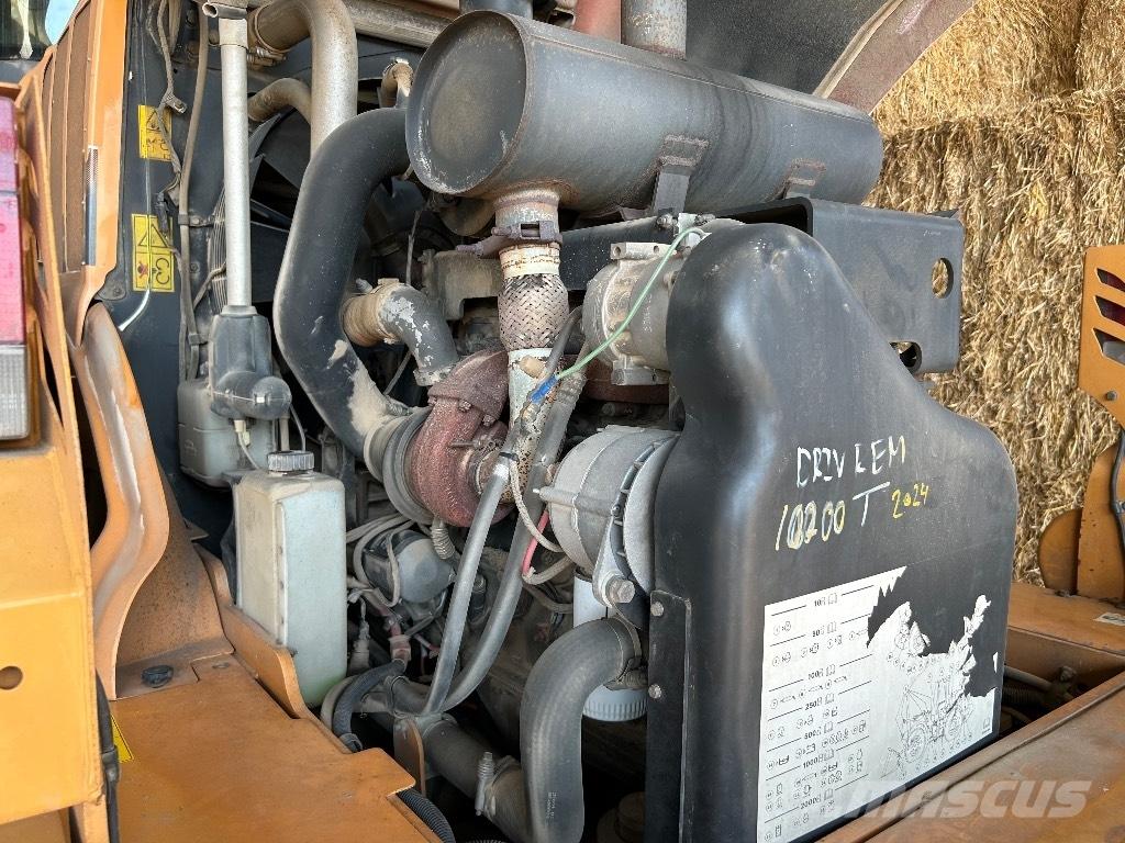 CASE 821 E Pale gommate