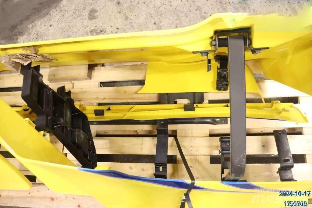 Scania S 580 Cabine e interni