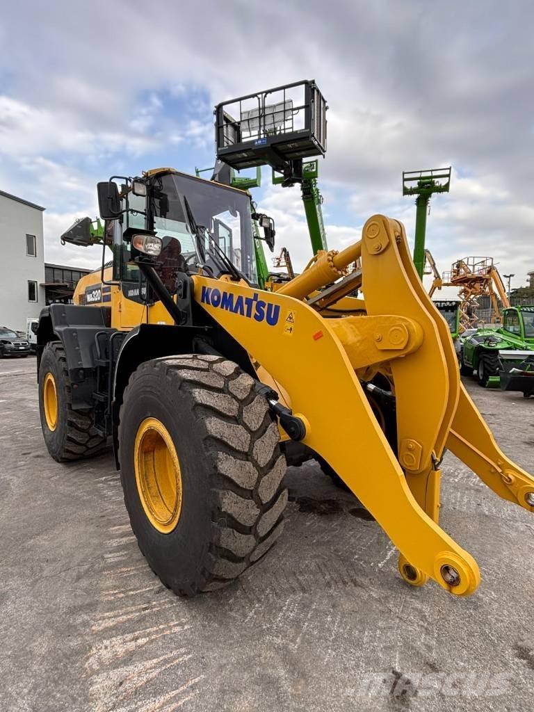 Komatsu WA 320-8 Pale gommate