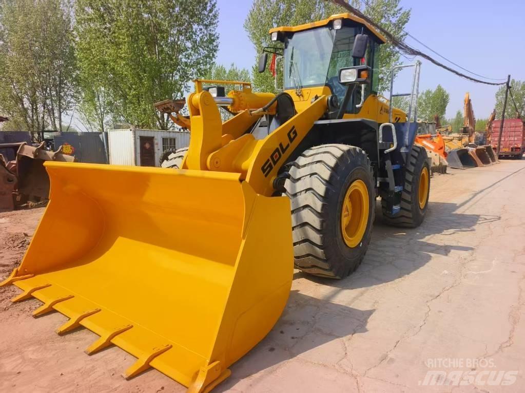 SDLG LG956L Pale gommate