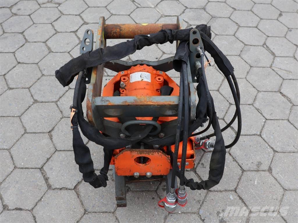  TILT ROTATOR TR07 Accoppiatori rapidi