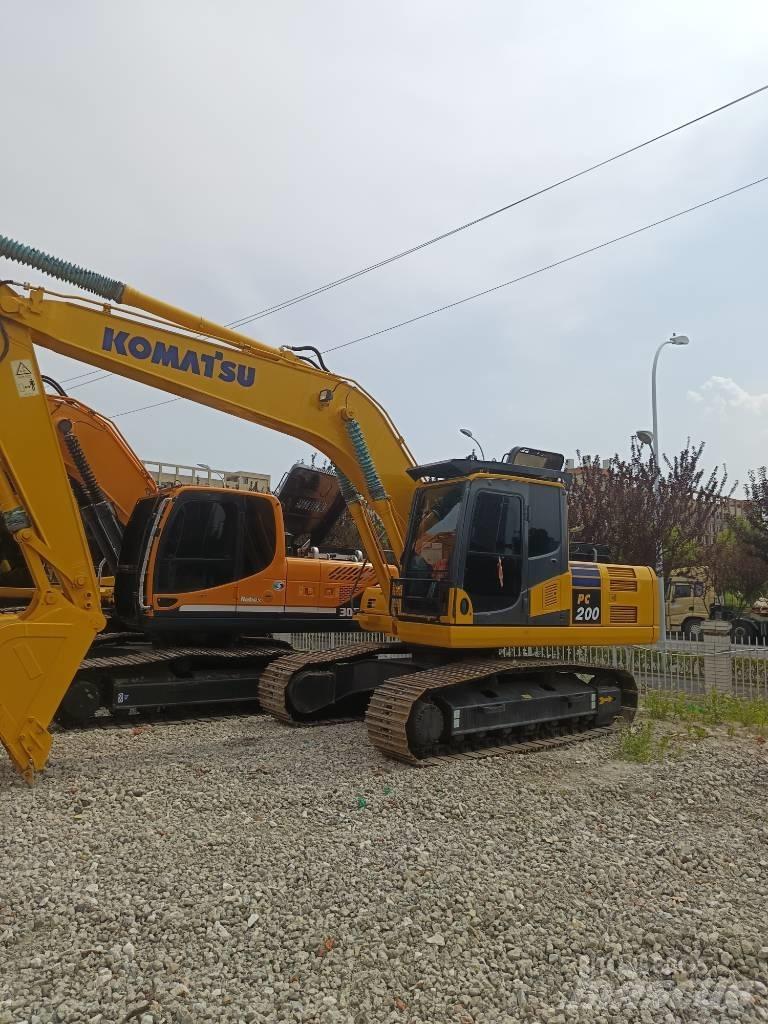 Komatsu PC 200 Escavatori cingolati