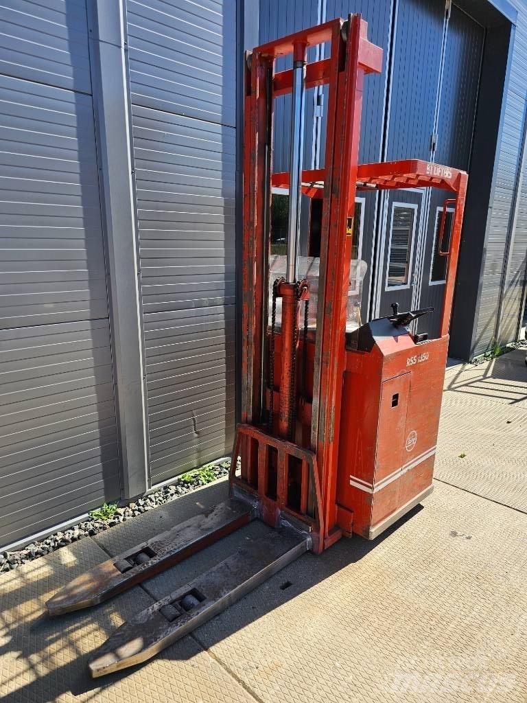 BT RSS 1350 Carelli stoccatori  automatici-usati