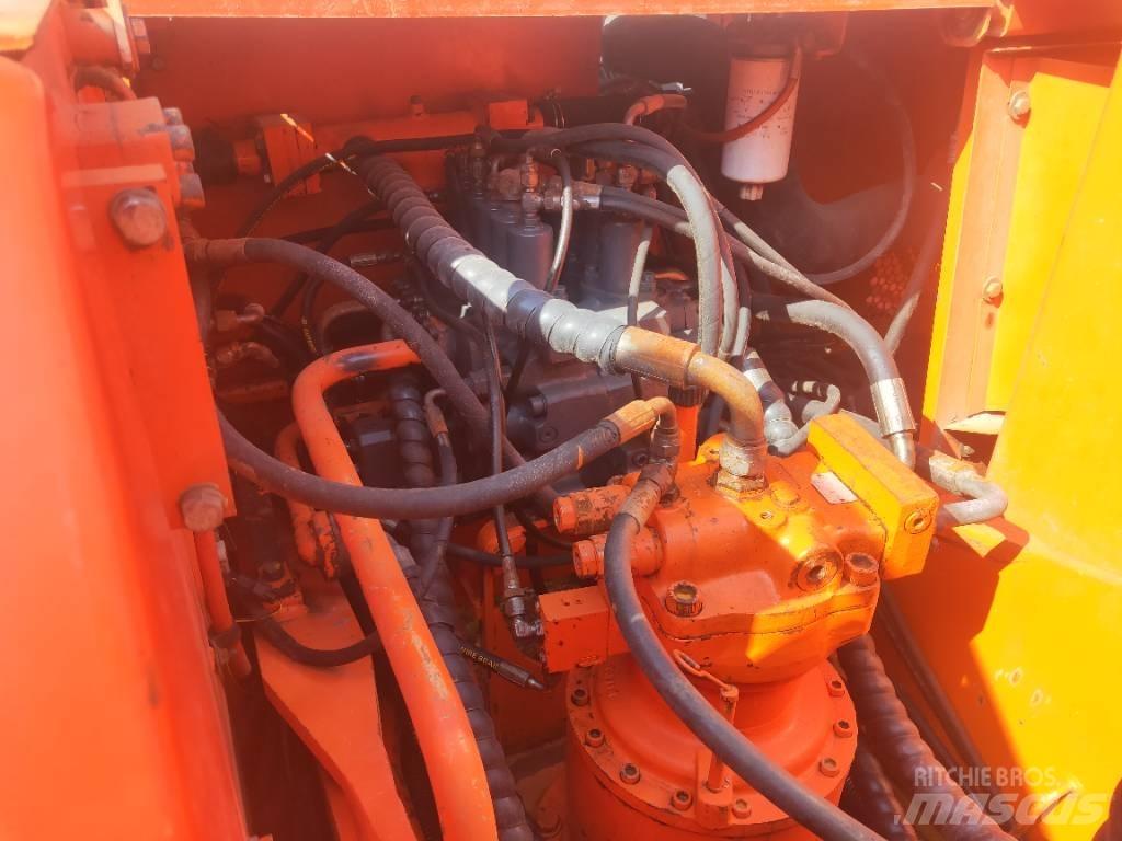 Doosan DH220LC-7 Escavatori cingolati